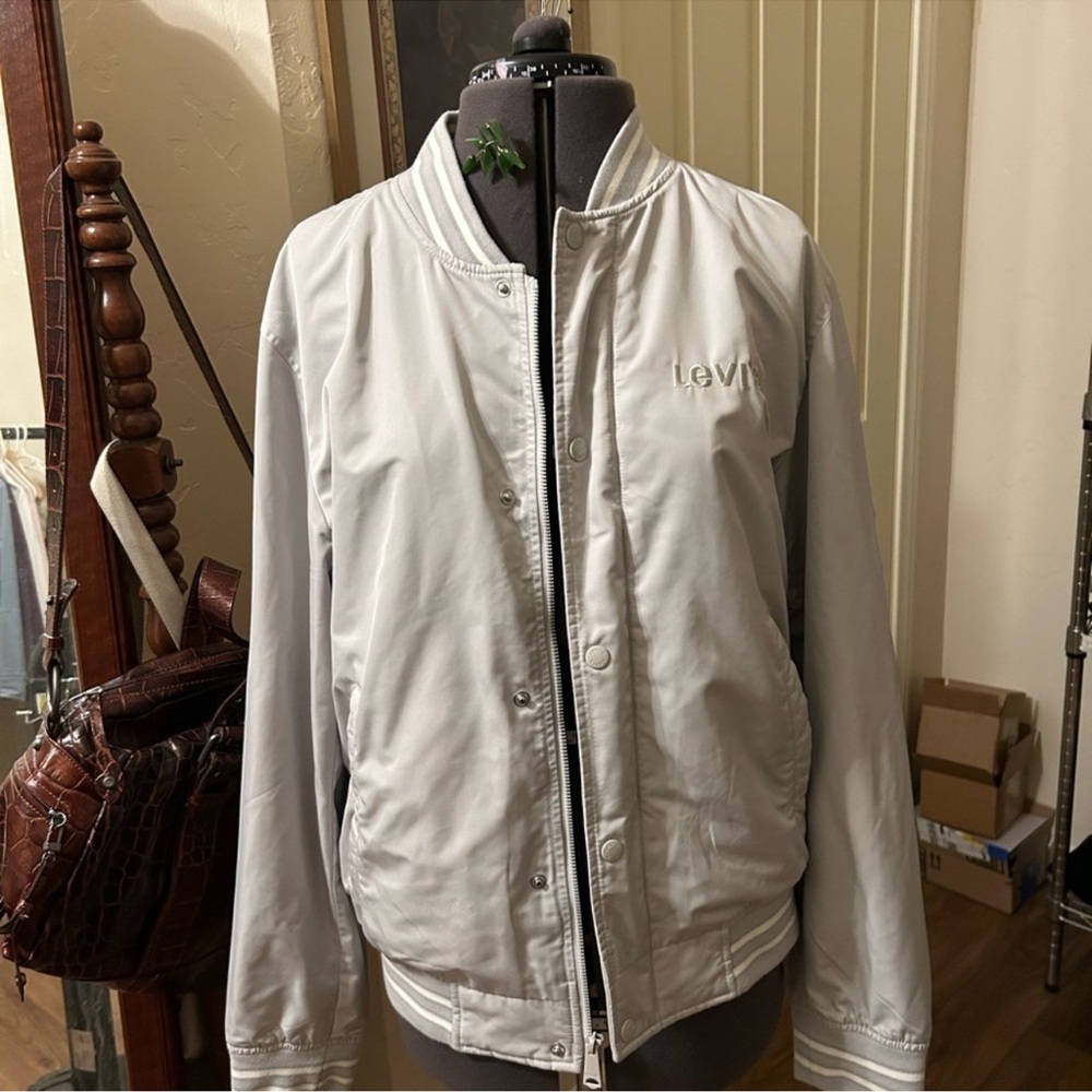 Light Grey Levi's varsity bomber jacket size M